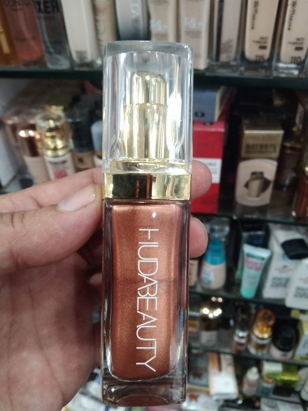 Huda Beauty N.y.m.p.h. All Over Body Highlighter – Liquid Illuminator For Face, Body & Legs – Water-based, Long-lasting Glow – 35 Ml (Oriignal)